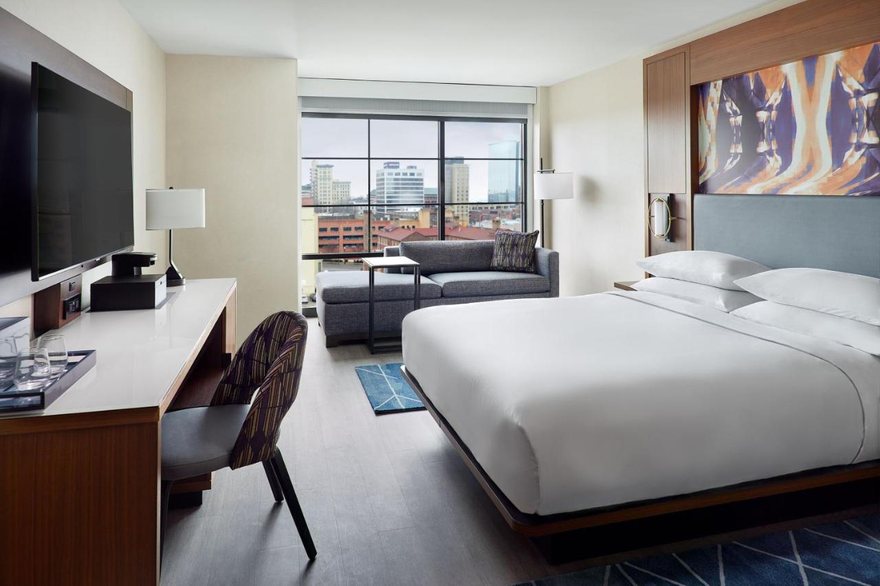 Marriott Knoxville Downtown Экстерьер фото