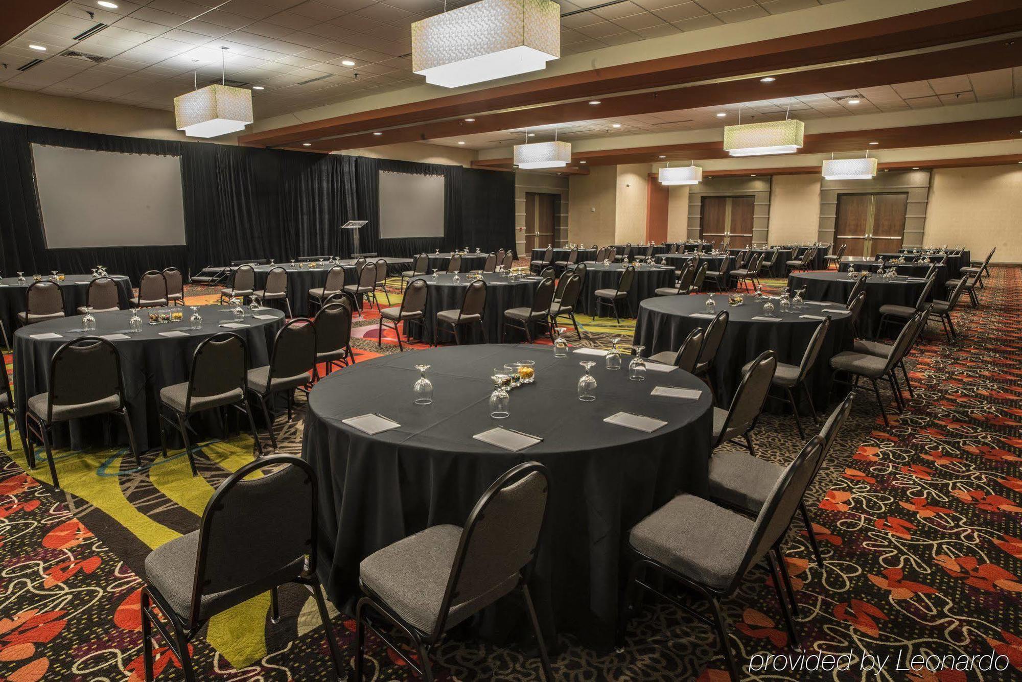 Marriott Knoxville Downtown Экстерьер фото